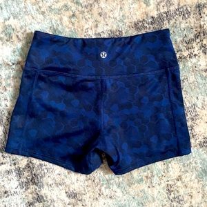 NWOT Navy Blue Patterned 3” Spandex Size 2